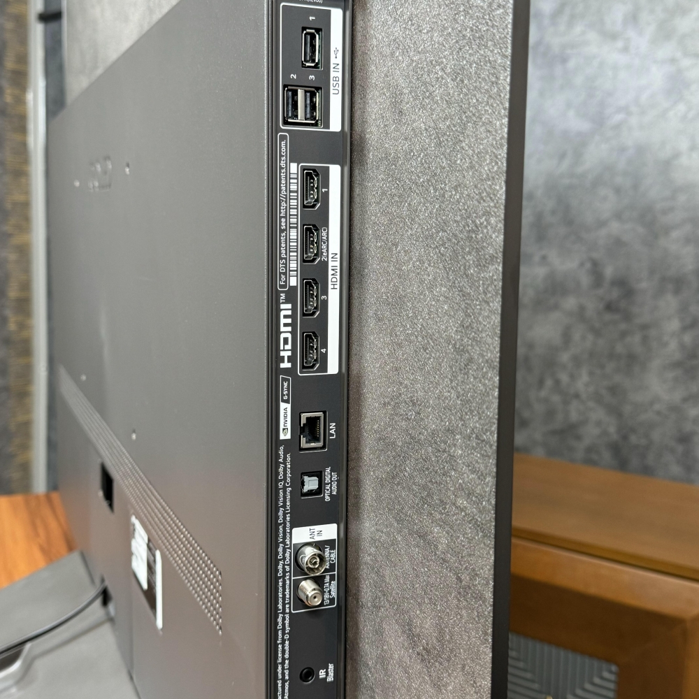 پورتهای ورودی تلویزیون ال جی C4 پورتهای ورودی تلویزیون ال جی C4