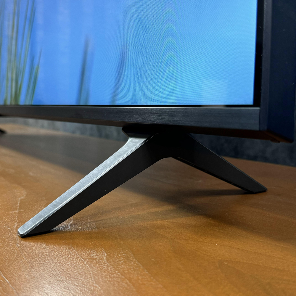 نوع پایه تلویزیون ال جی UT8000 نوع پایه تلویزیون ال جی UT8000